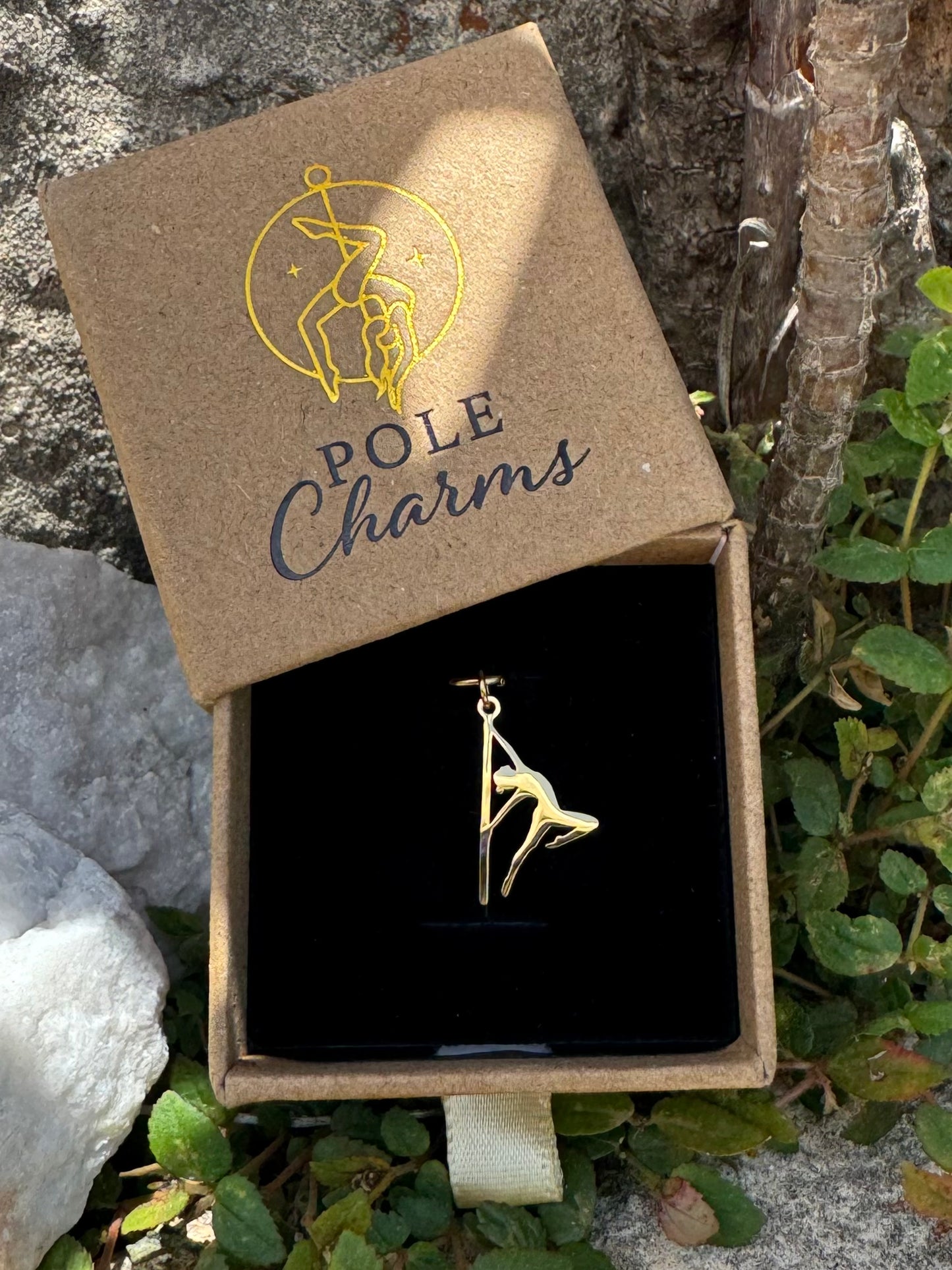 Hangman Charm Gold